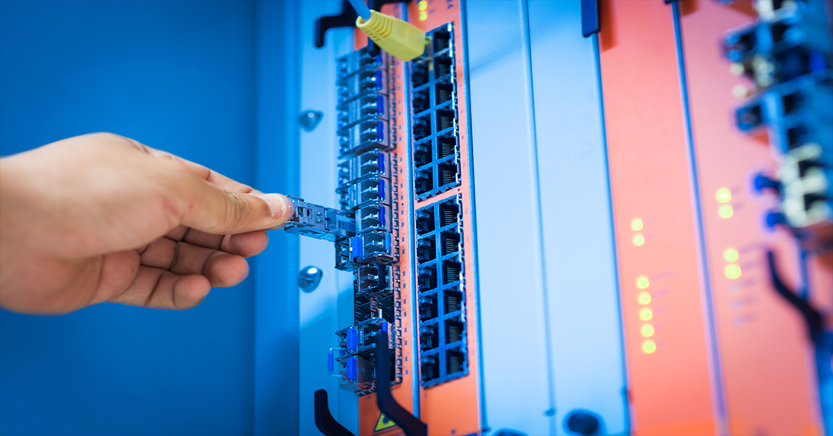 What is an SFP module? Overview of SFP optical transceivers used in networking